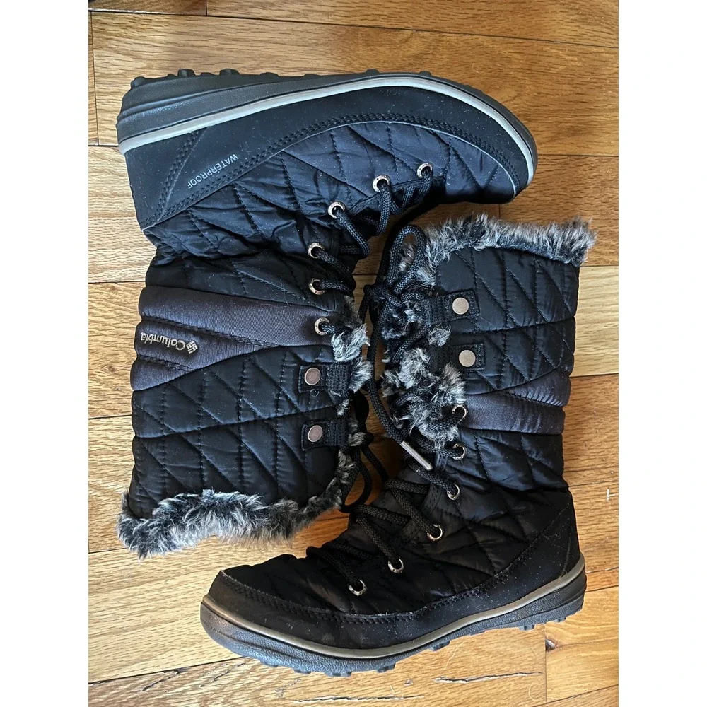 Columbia Women's Heavenly Omni-Heat winter boots‎ in black size 6